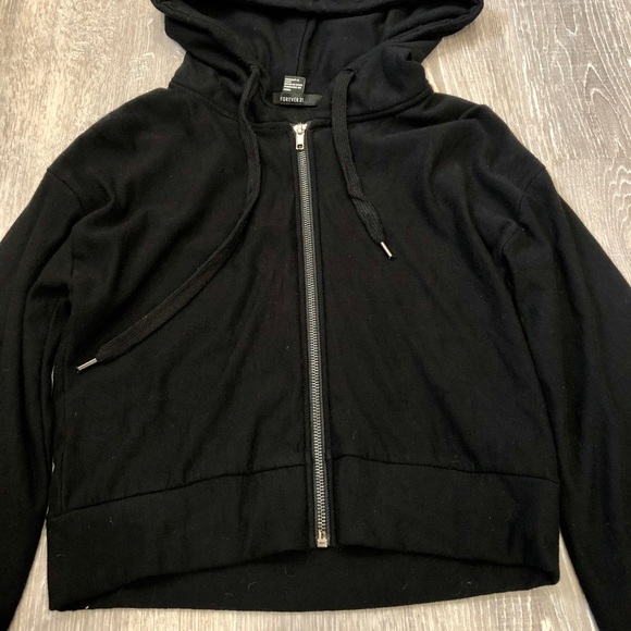 Forever 21 crop hoodie - Picture 2 of 5